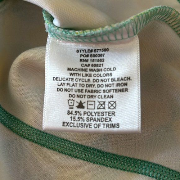 Sunice pullover top - Picture 7 of 7